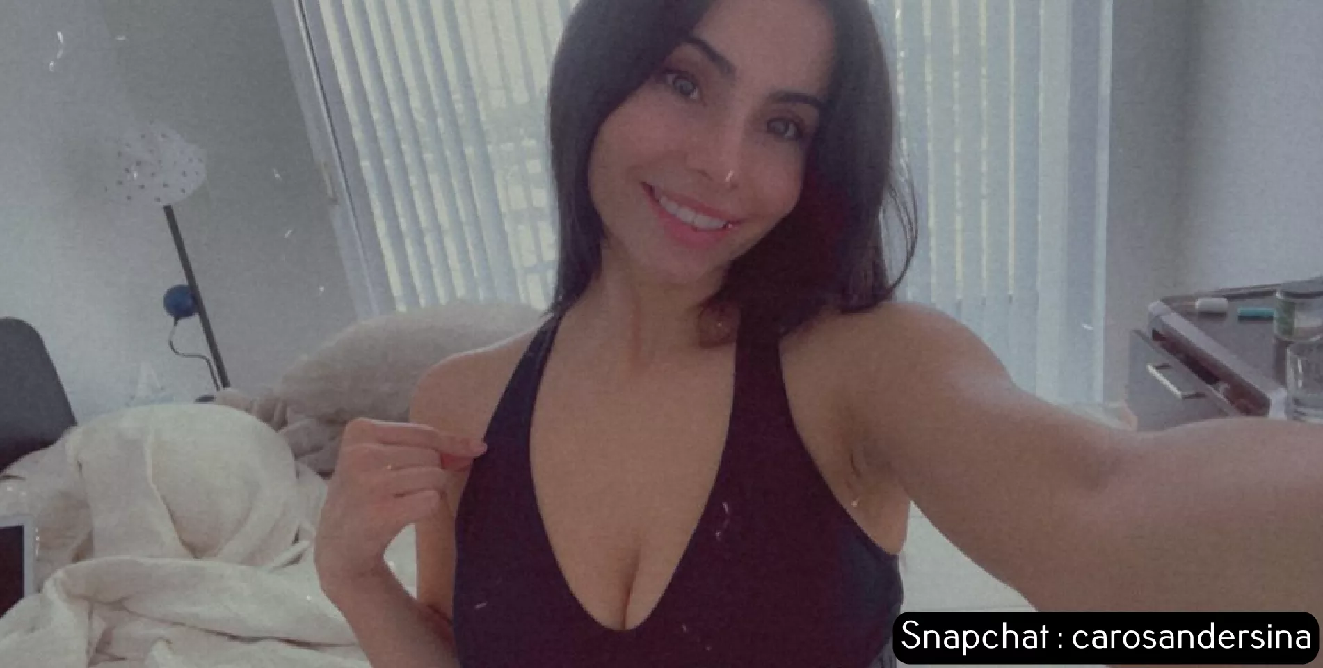 Instead of sex, let’s watch Netflix naked & see how long we can last without actually fucking 🤫💦