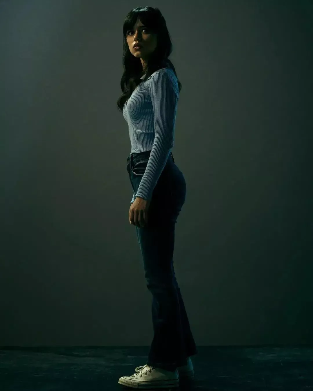 Jenna Ortega side profile