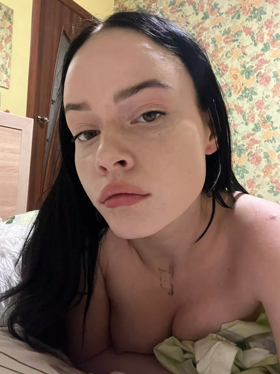 just my nude selfie <3