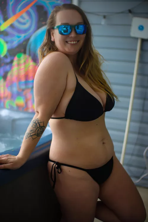 Little string bikinis 👙 😍