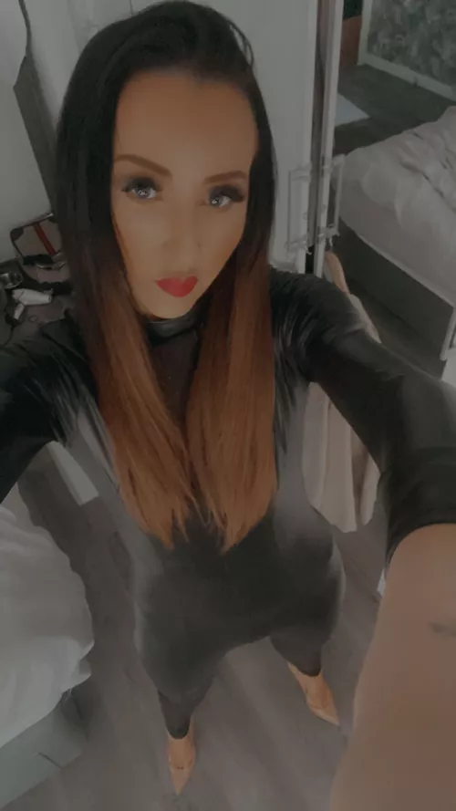 Mommys play thing is late for his appointment do you wanna fill in