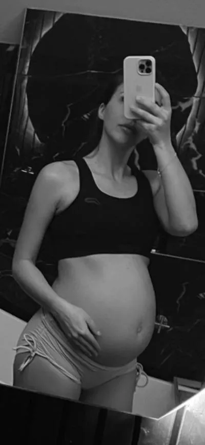 Preggo Shauna Gallon