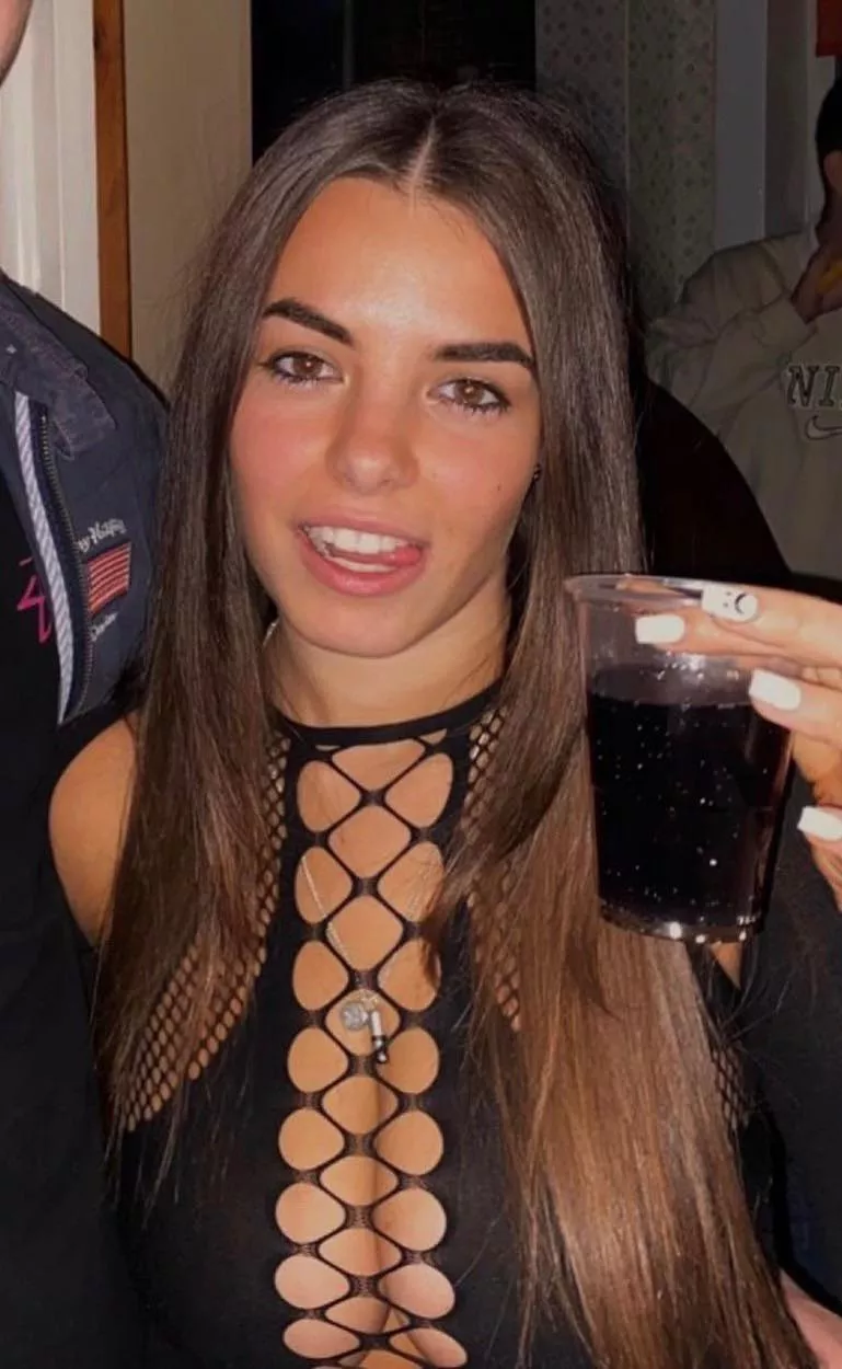 The perfect top for her IUTR