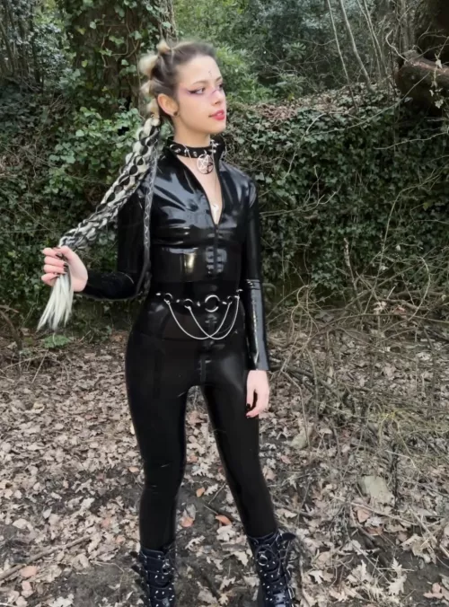 Unsettling local dog walkers😂