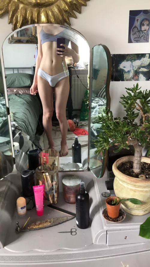 wanna hang out? 😋