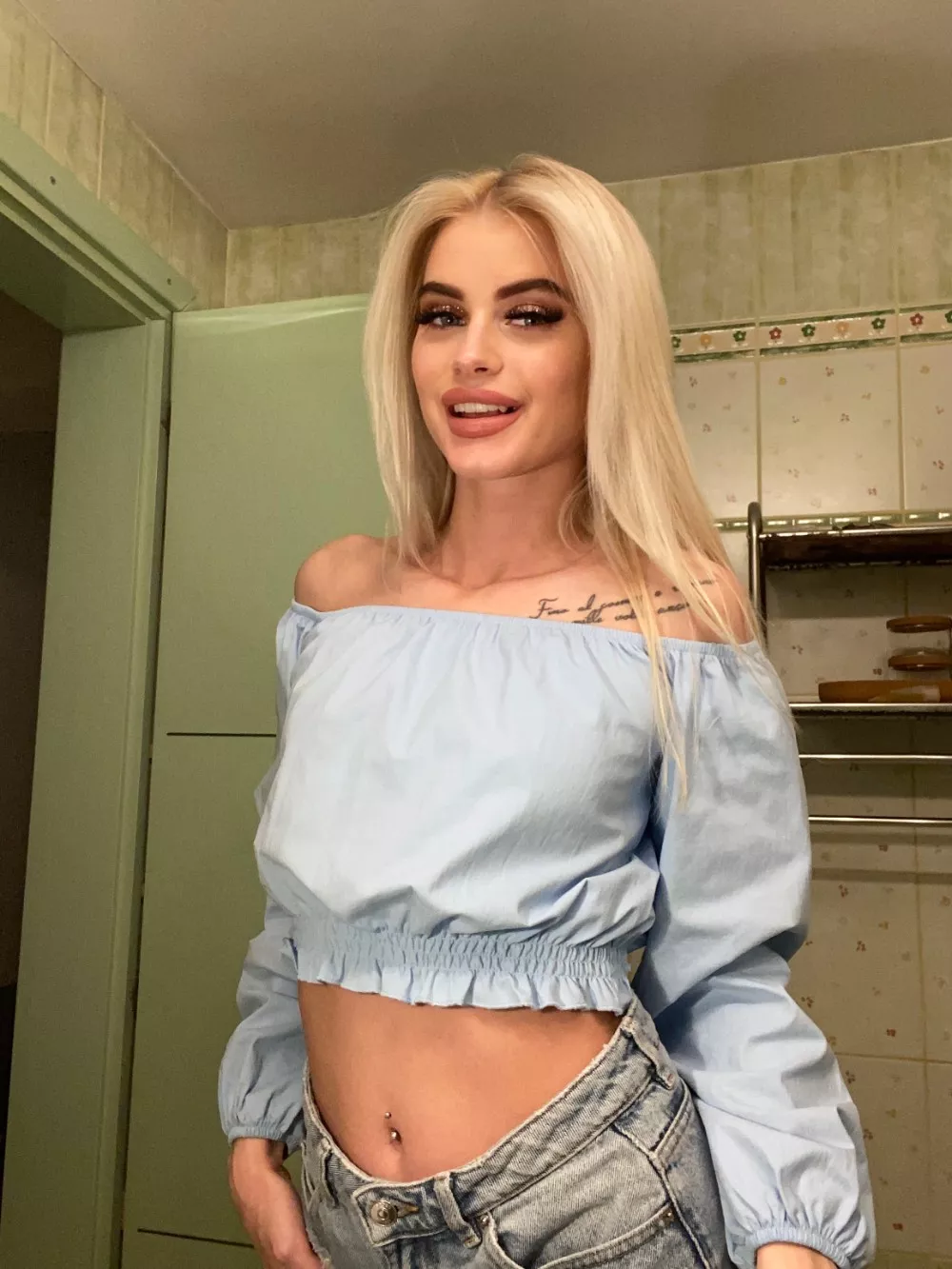 You can only upvote if you would let me to put you on the leash. [domme]