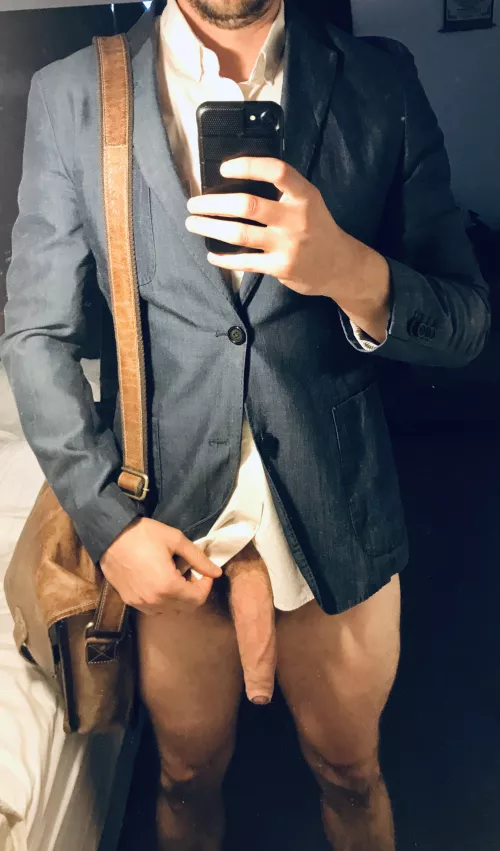Your favourite professor, let me know if you’re coming to class today.(37)