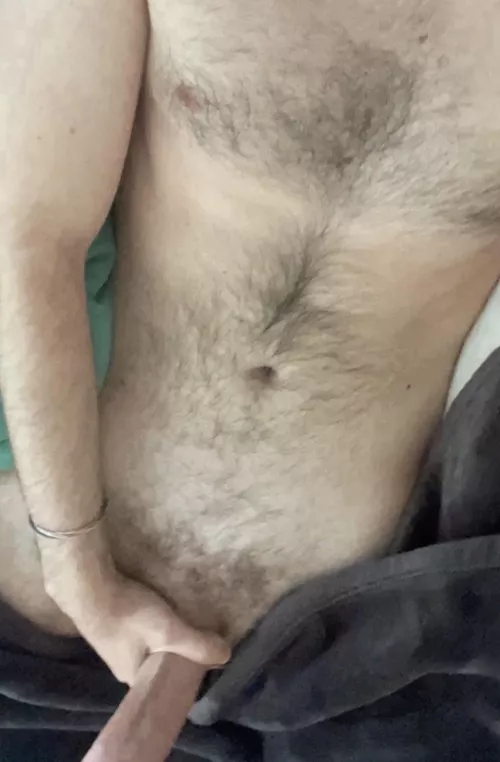 20 stoned frat boy. horny asf hmu @gspot2233 fit+ hairy+