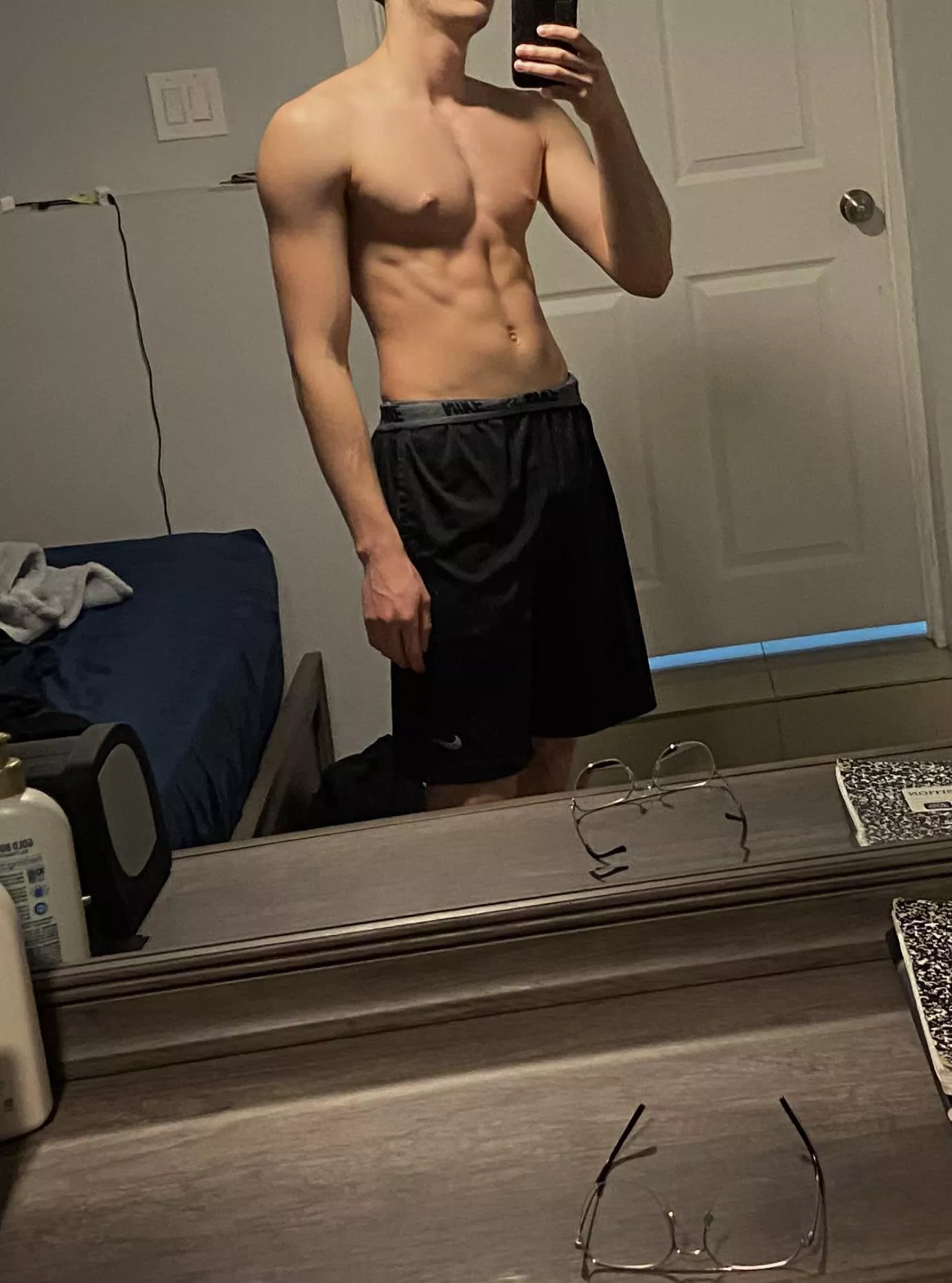 22M An experienced bull hunting for hotwife’s and MFM