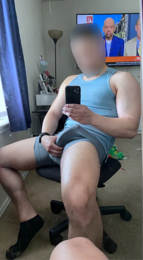 26M DMs open. Slide in the DMs and ask for the snap, might even show face