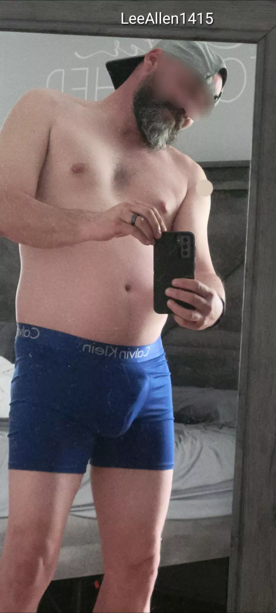 [41] A beard, a bulge, and a backwards hat 😜