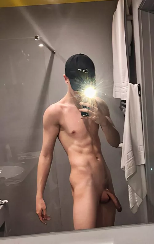 Alweys horny after gym 😈