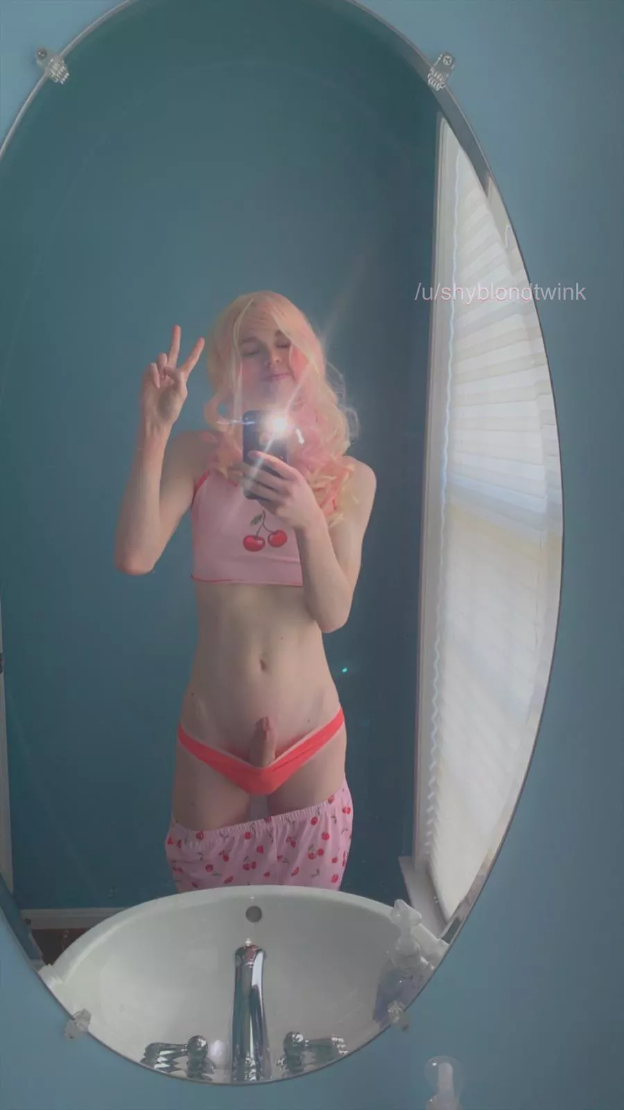 Am I girlfriend material? ☺️