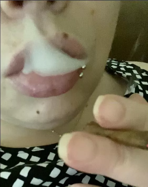 Enjoying sexy Saturday 😊