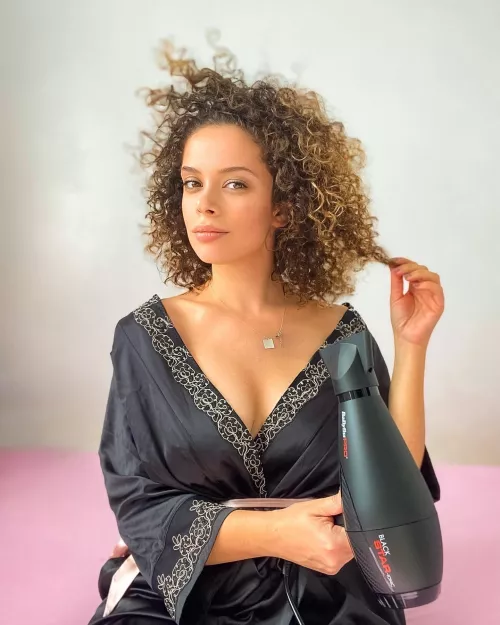 Getting ready to go out with you😏