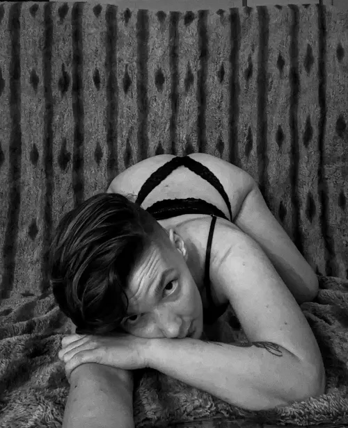 Hair just long enough for a handful.