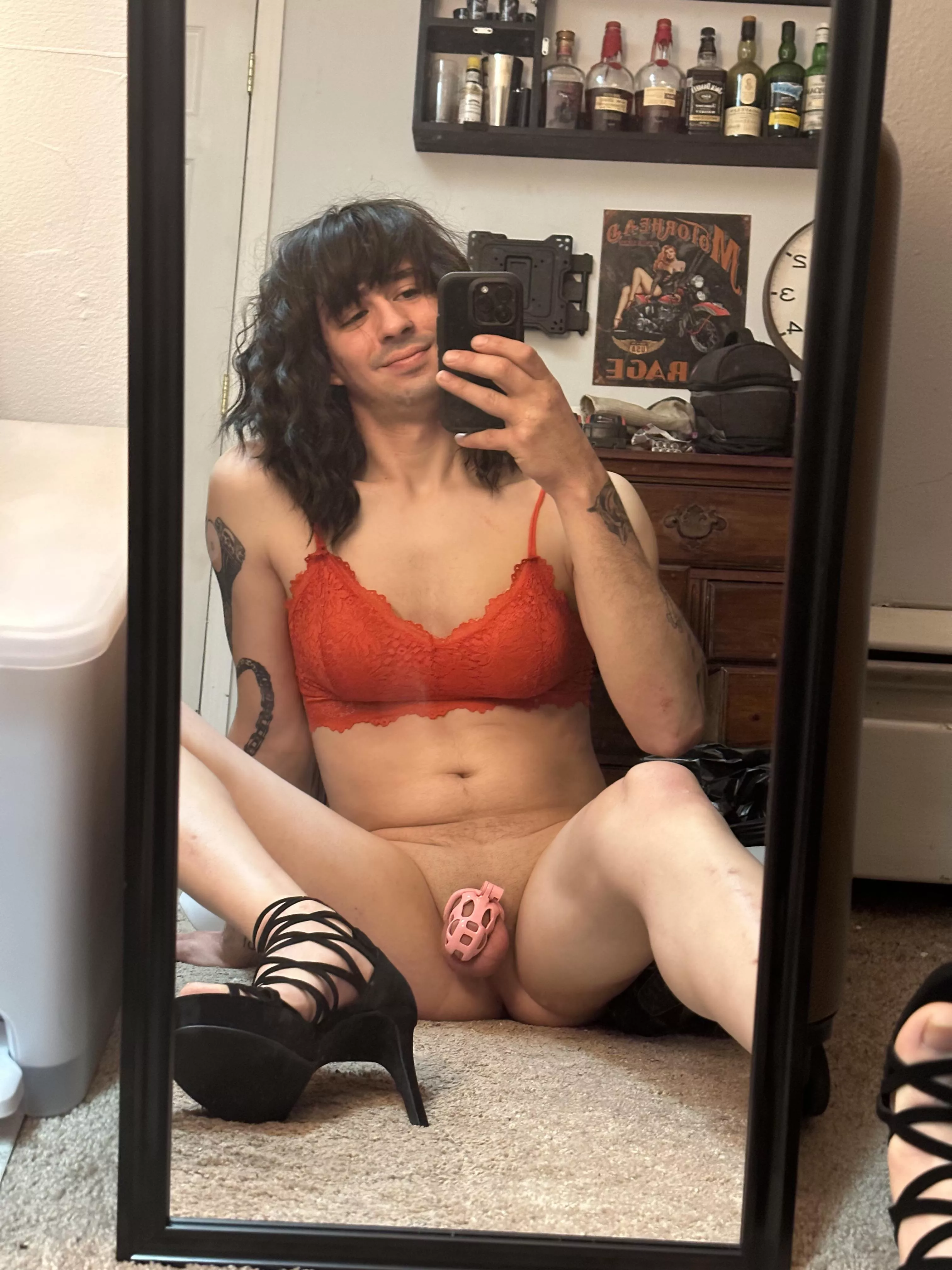 I need someone to humiliate and use me 😜