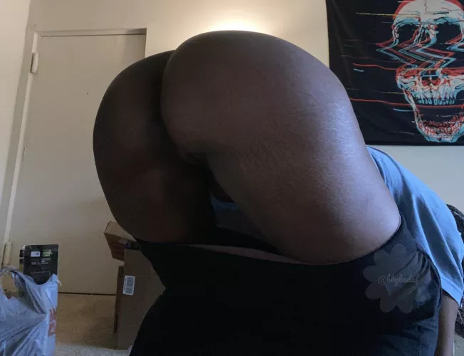 I’ll get naked anytime, anywhereee ;)