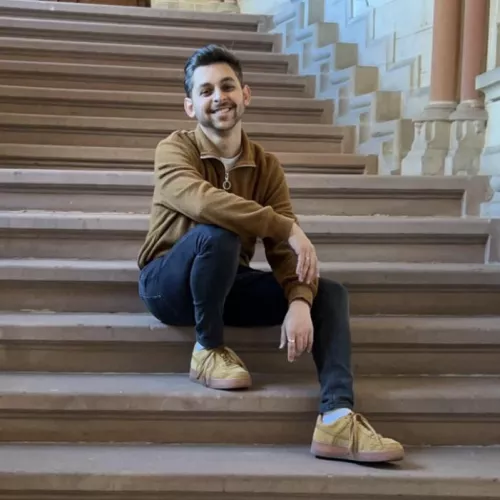 Looking for cool people to chat with! Hmu for SC, just drop face 😄