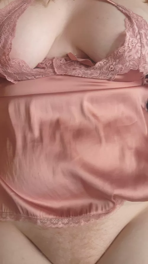 Love my hairy thick pussy?