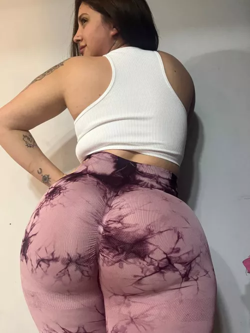 My ass in leggings is really big...