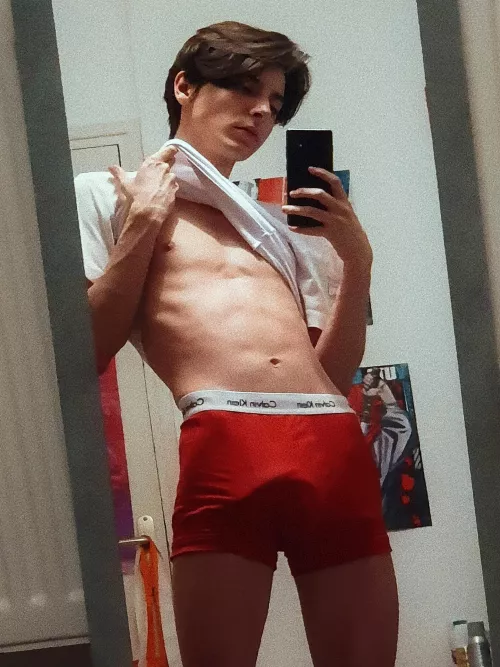 Need your attention 😗