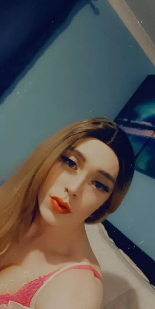 Sissy slut over here 😈