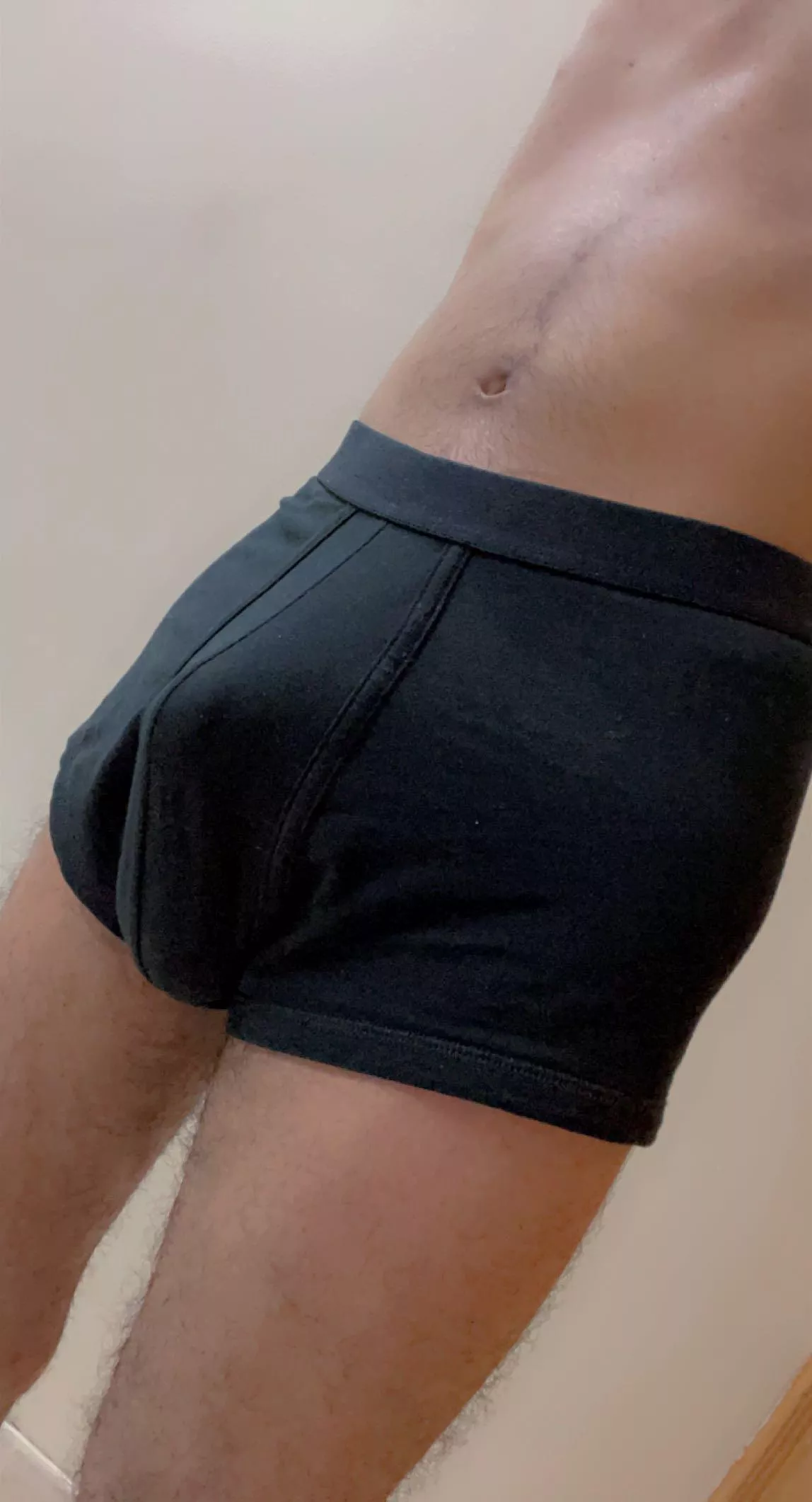 23M - love to see ur boxers 😉