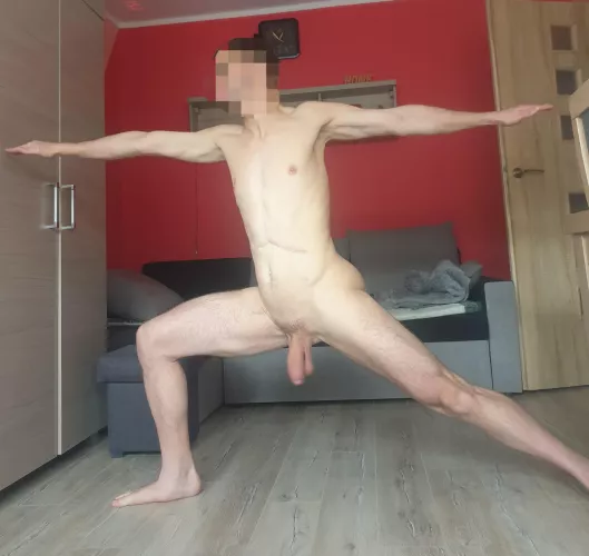 Amateur warrior pose😅 greetings naked jogis
