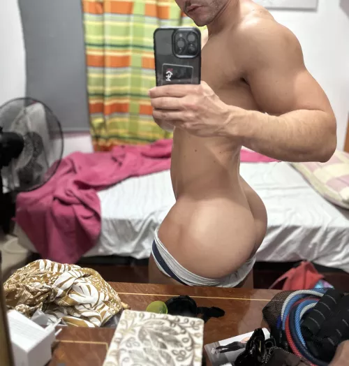 Can I do squats on your cock ?