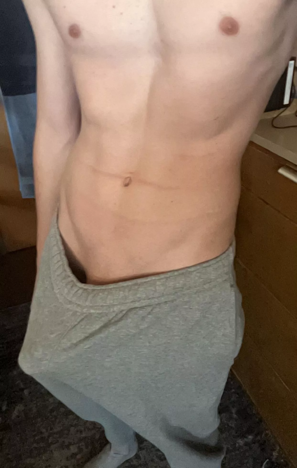 can i stretch you like this waist band?