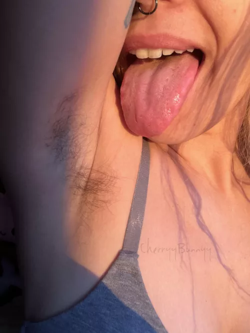 Can u imagine how soft it is? I love to have them caressed ❤️‍🔥