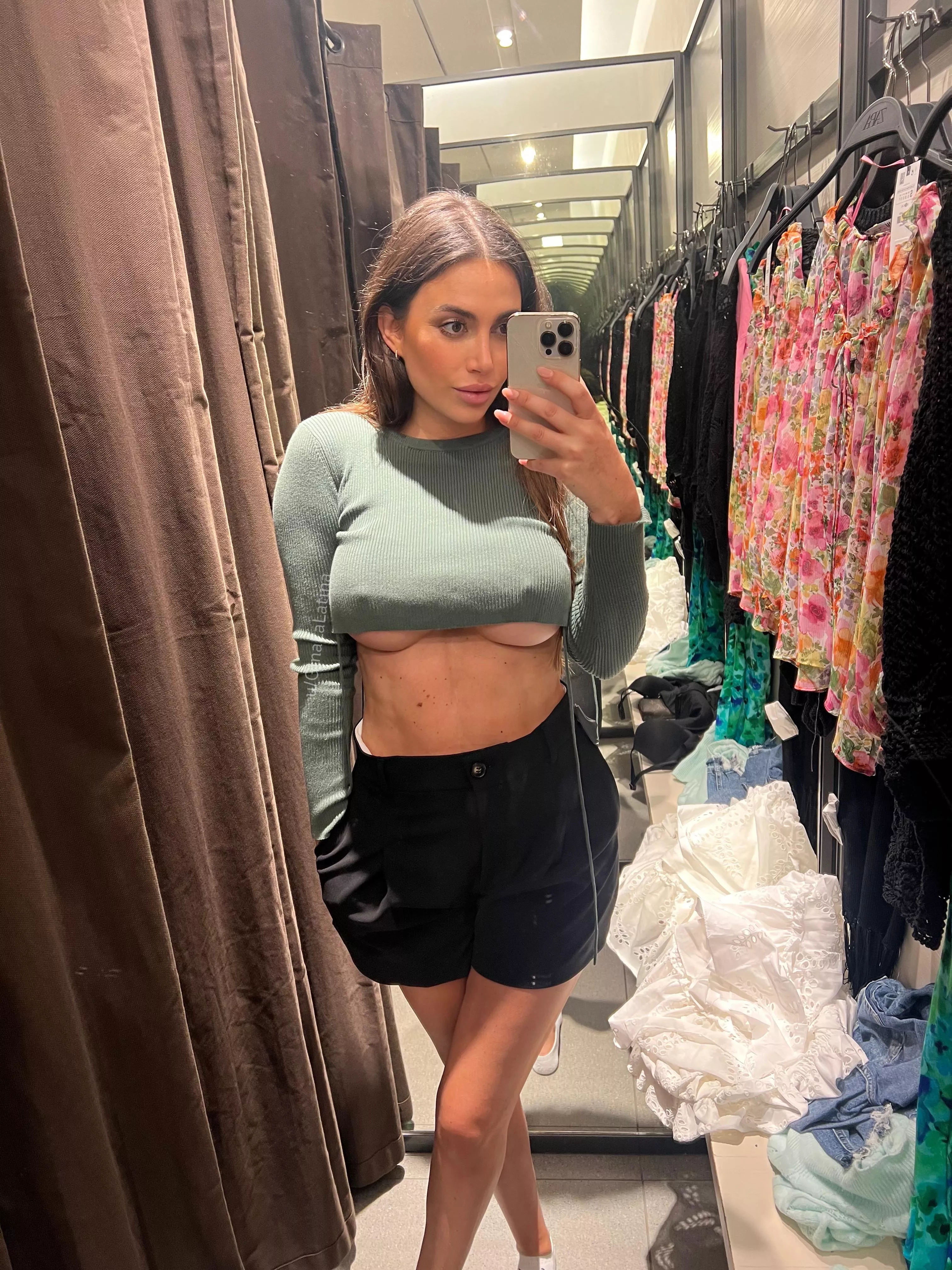 Drop a 👆🏽 if you think I should get the top