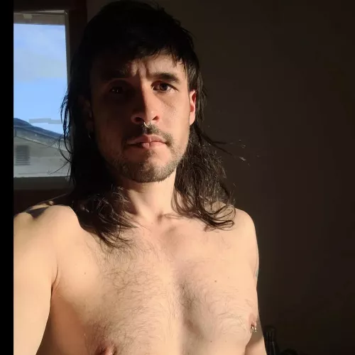 Easier to hide a lazy eye when only one shows