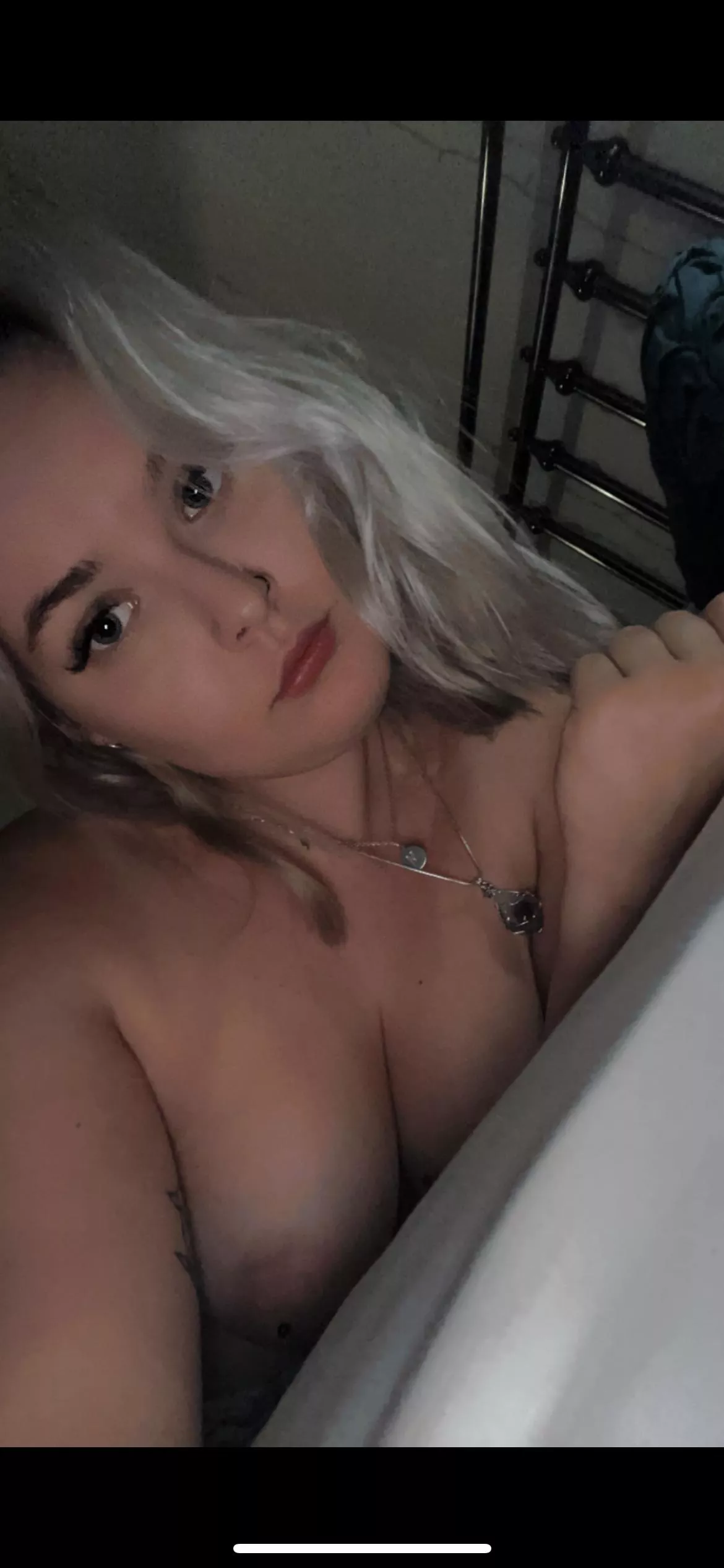 How can this pretty face be so fucking slutty