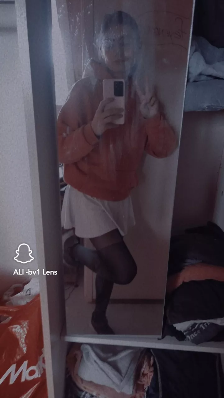 I love this outfit! Do you guys too? 🥺🥰