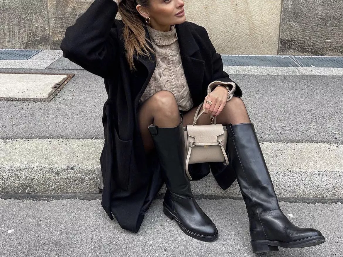 Is anyone interested in a group chat? Would love to gain more experience in groupsex 😅🙈 Feel free to DM 😌