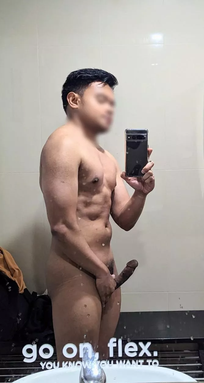 Just following the mirror's instructions