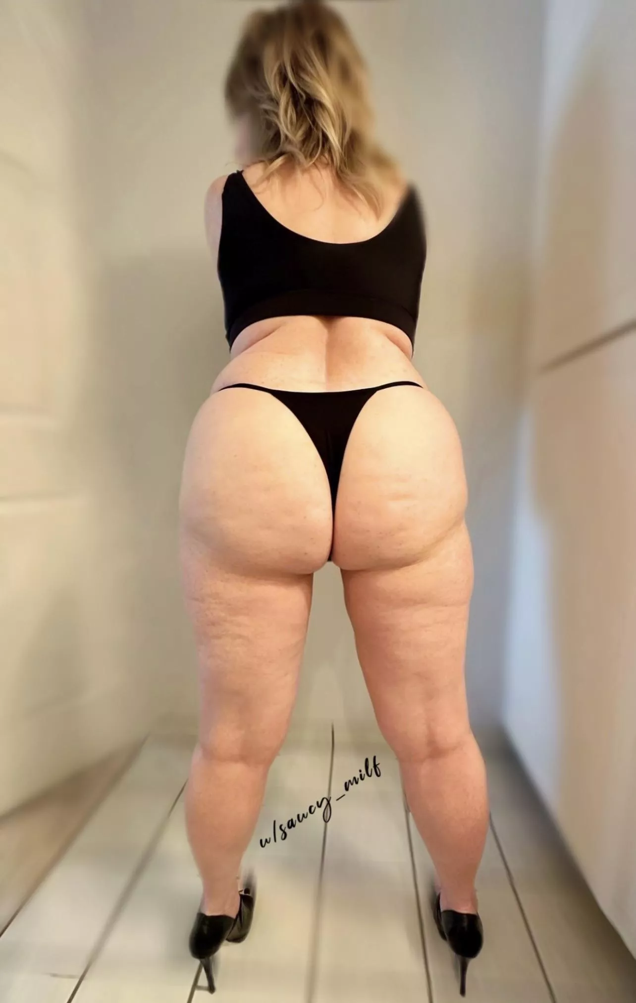 let’s play the ‘no hands’ game..