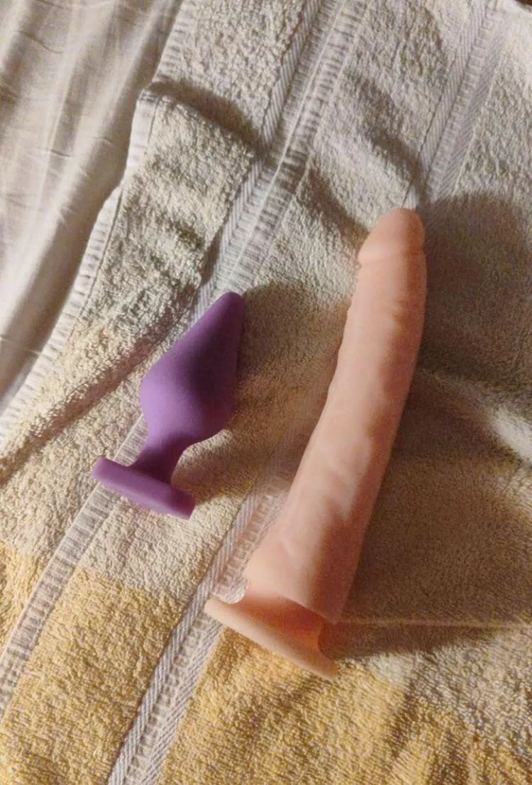 Mommy will humiliate the tiny clits of everyone who upv and say hi to this 😂🤏