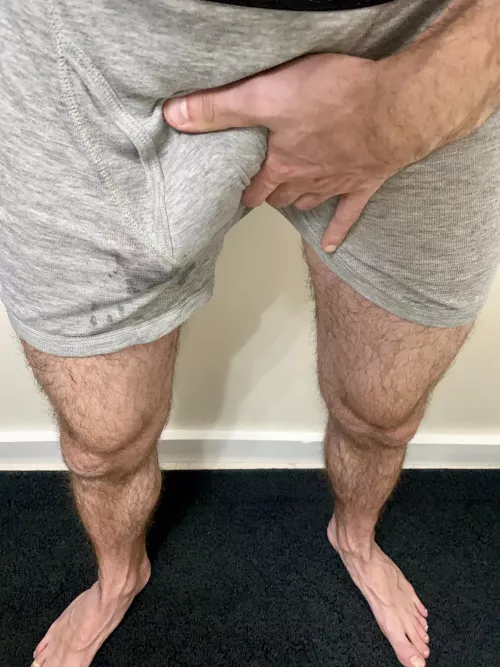 POV : your Bulge starts leaking ..💦