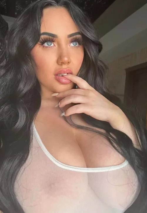 Putting a face to the tits fr u guys lol feel free to DM xx