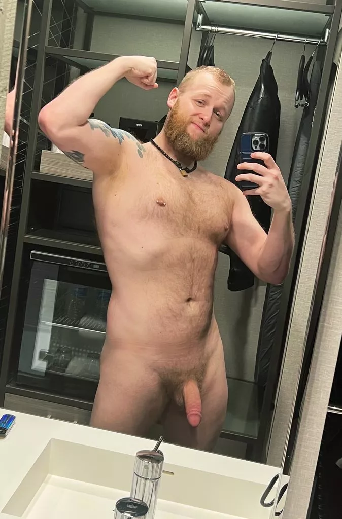 Sometimes the hotel lighting is just right