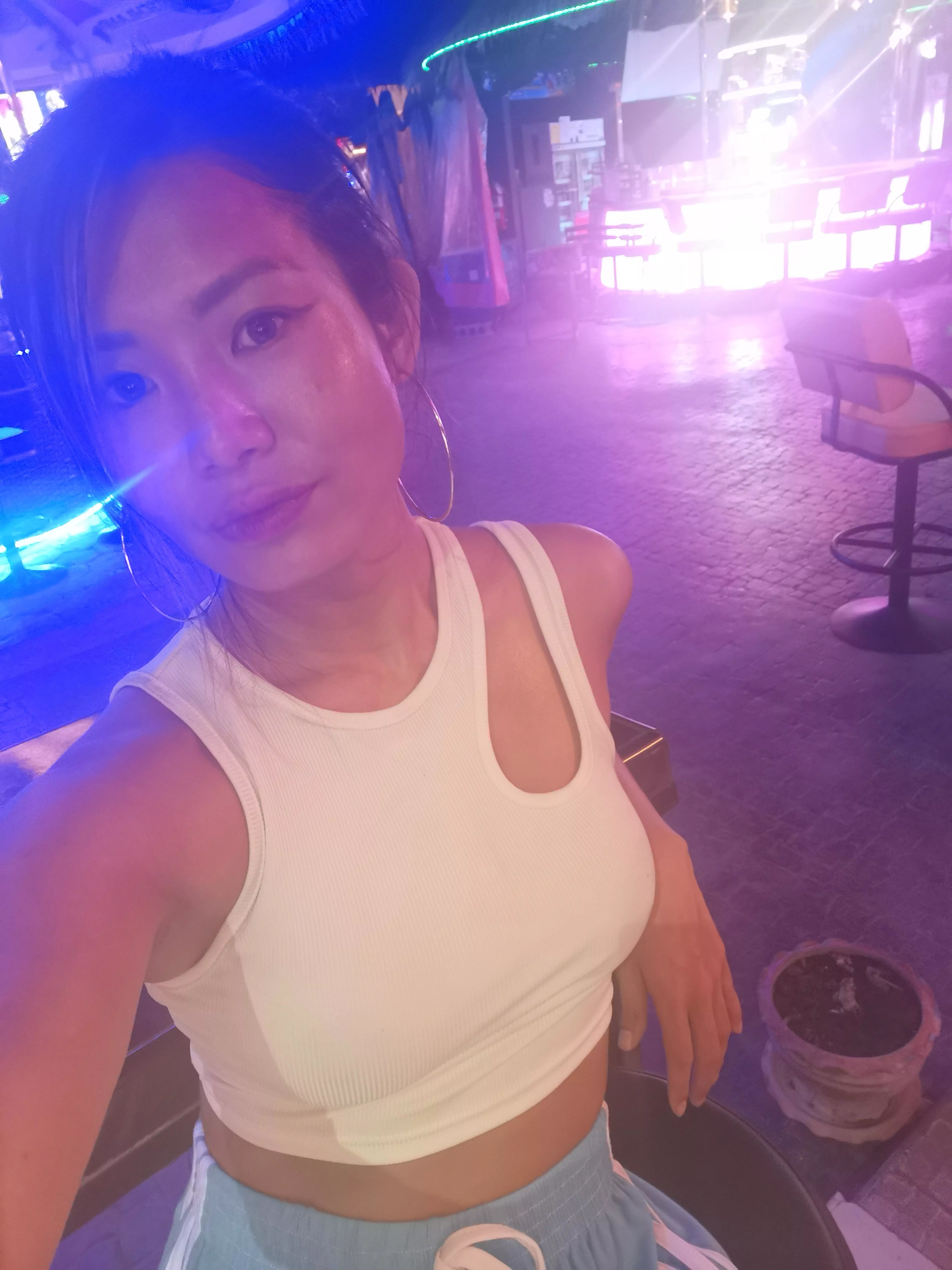 thisishellmel (@thisishellmel) [Instagram]