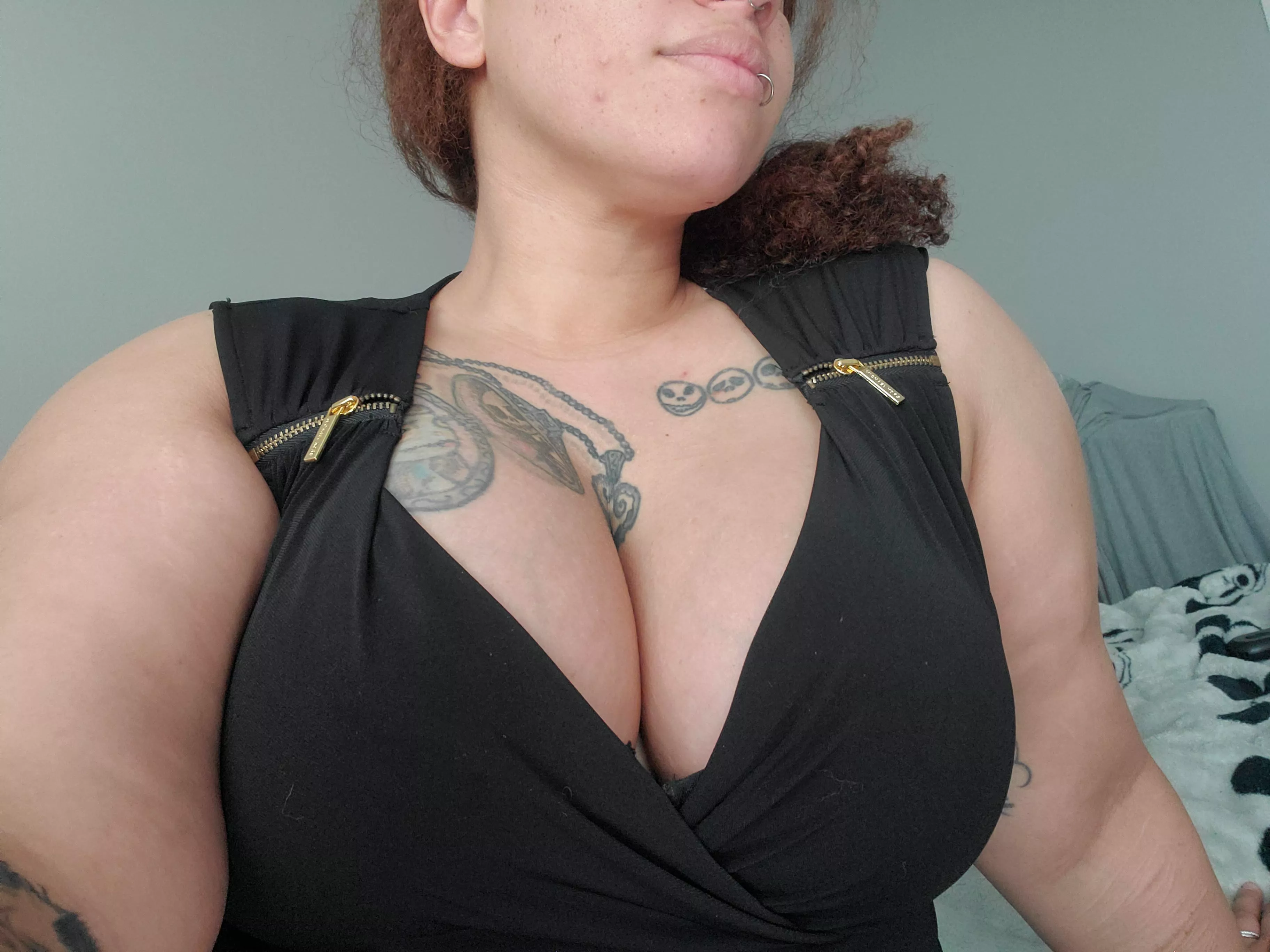 Welcome one,welcome all. Bury your face