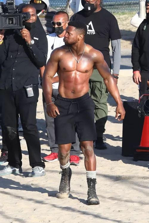 What Boots is Jonathan Majors Wearing?