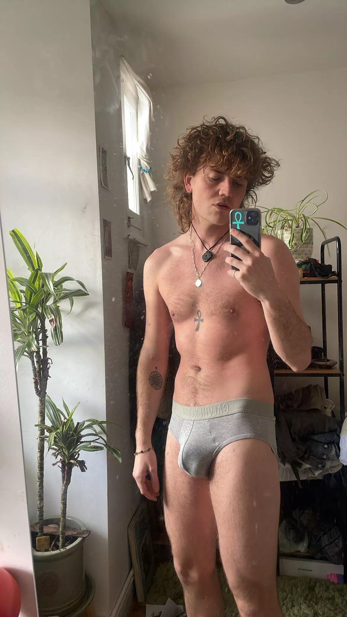 What’s better to get nudes or plant pics?