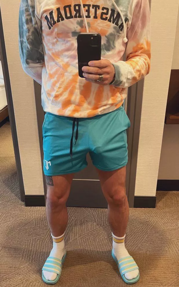 Who wants to get some breakfast with me?