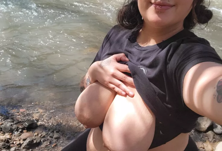 would u suck em in public?