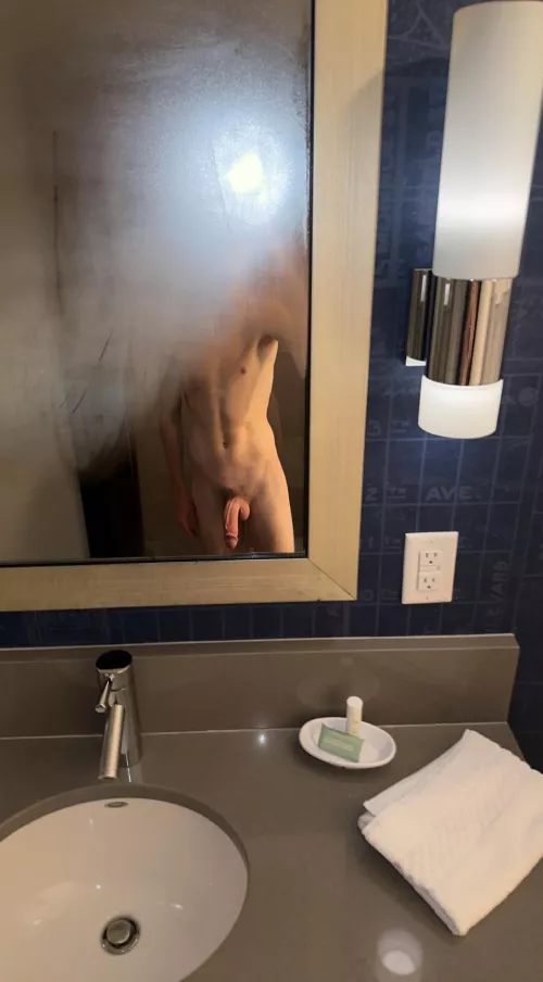 18 M fit hung straight. Must be fit. Snap: Ajndawg